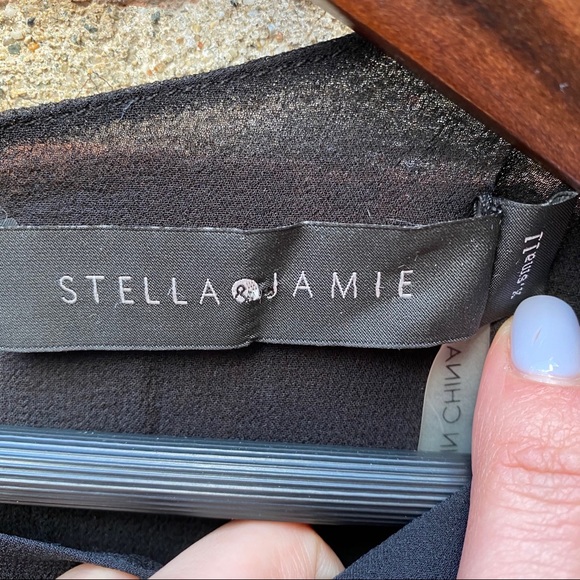 Stella & Jamie Silk Contrast & Puff Sleeve Blouse - Picture 3 of 8